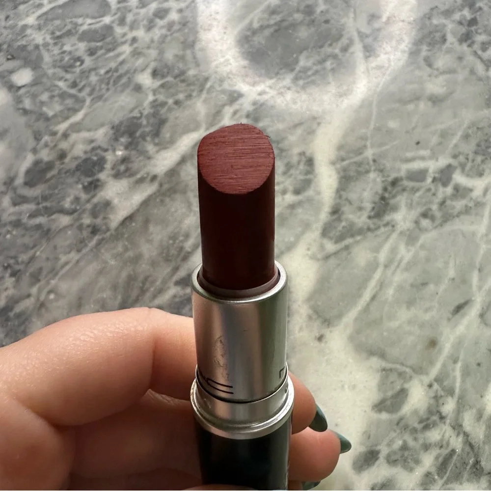 Mac‎ Cosmetics Matte Lipstick Chili
